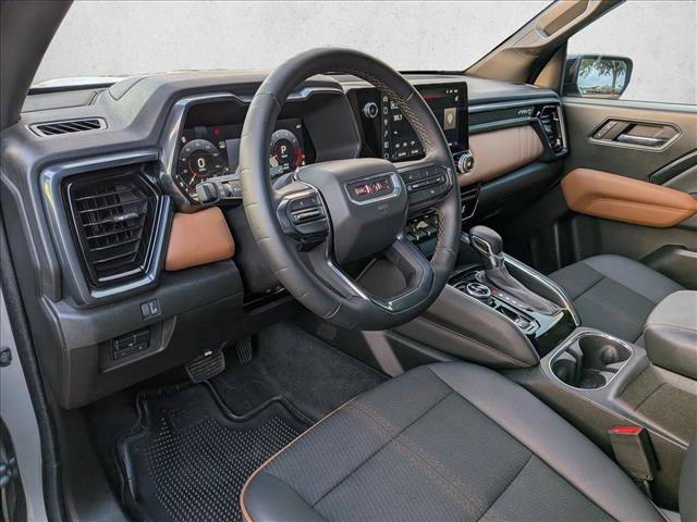 Used 2024 GMC Canyon AT4 AWD/4WD image 9