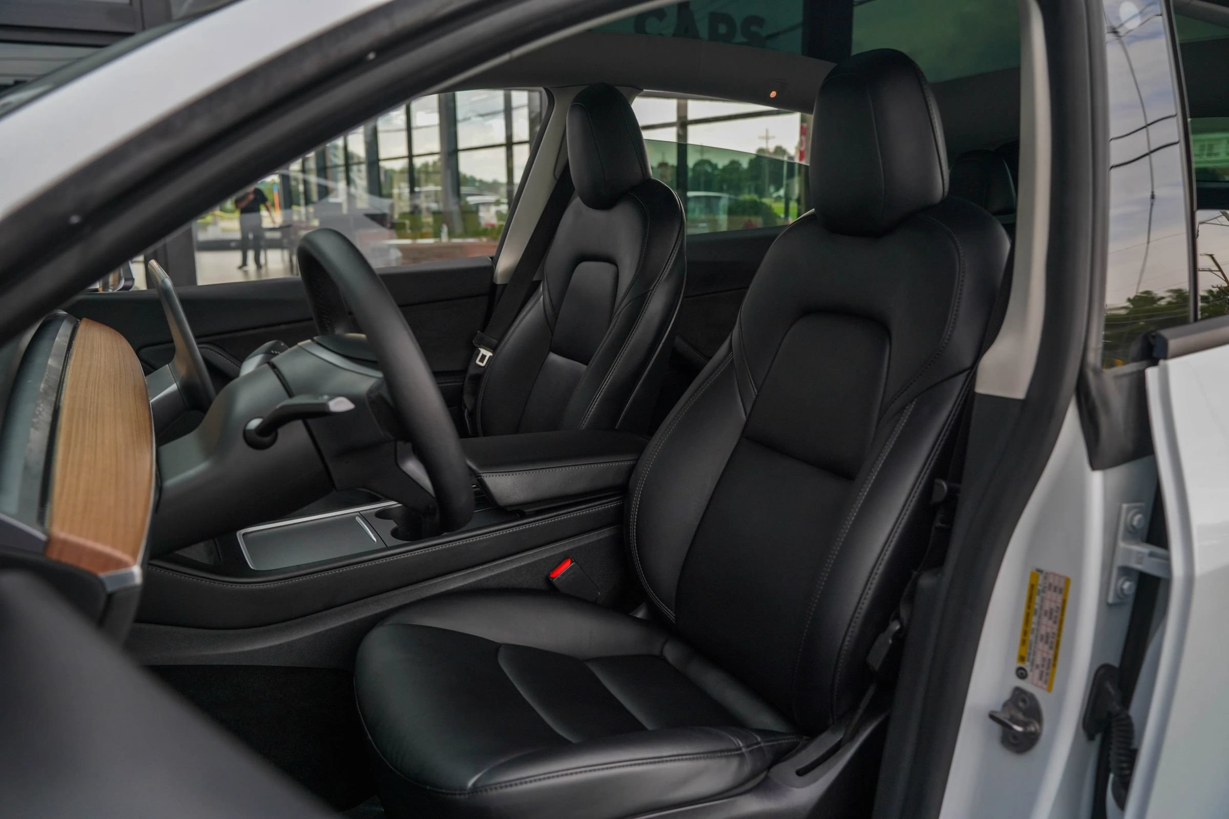 Used 2022 Tesla Model Y Long Range AWD/4WD image 12