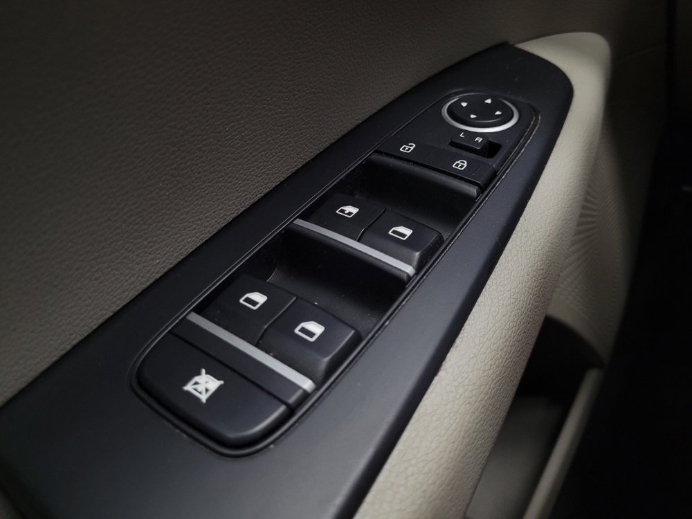 Used 2019 Kia Forte LXS image 27