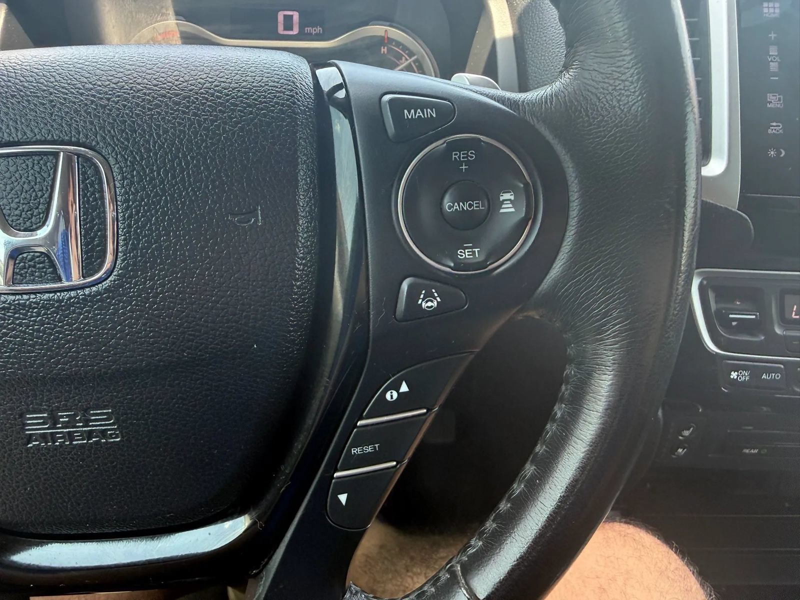 Used 2016 Honda Pilot Elite image 35