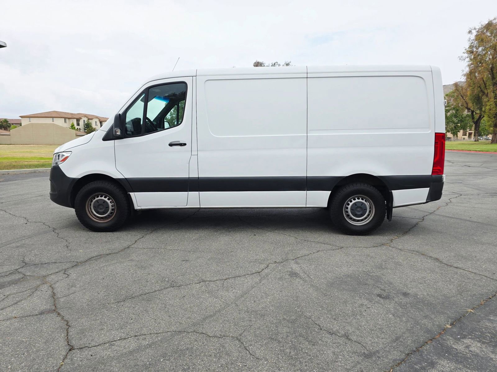 Used 2022 Mercedes-Benz Sprinter 1500 image 5