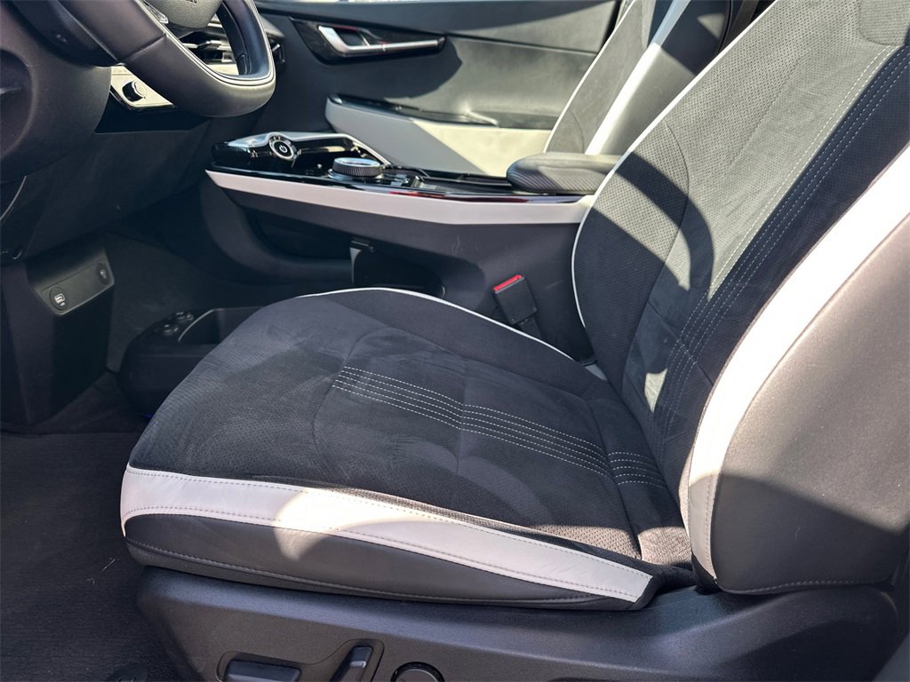 Used 2023 Kia EV6 GT-Line w/ GT-Line Suede Seat Package image 10