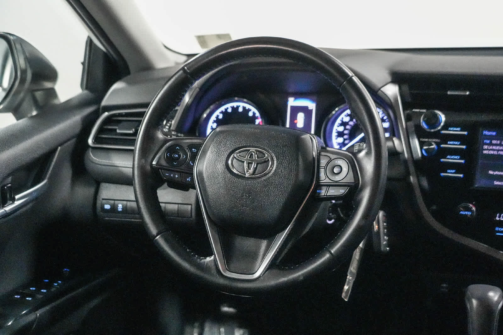 Certified 2019 Toyota Camry SE w/ Carpet Mat Package FWD image 16