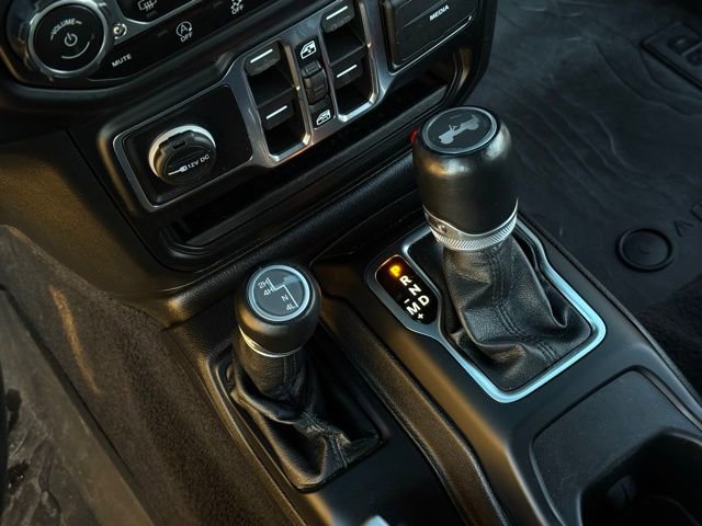 Used 2021 Jeep Wrangler Unlimited Sahara image 30