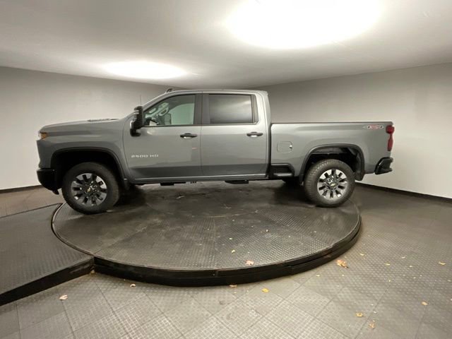 New 2026 Chevrolet Silverado 2500 Custom image 4
