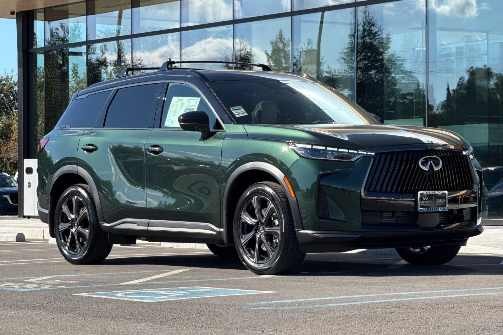 New 2026 INFINITI QX60 Autograph w/ Dark Cargo Package image 7