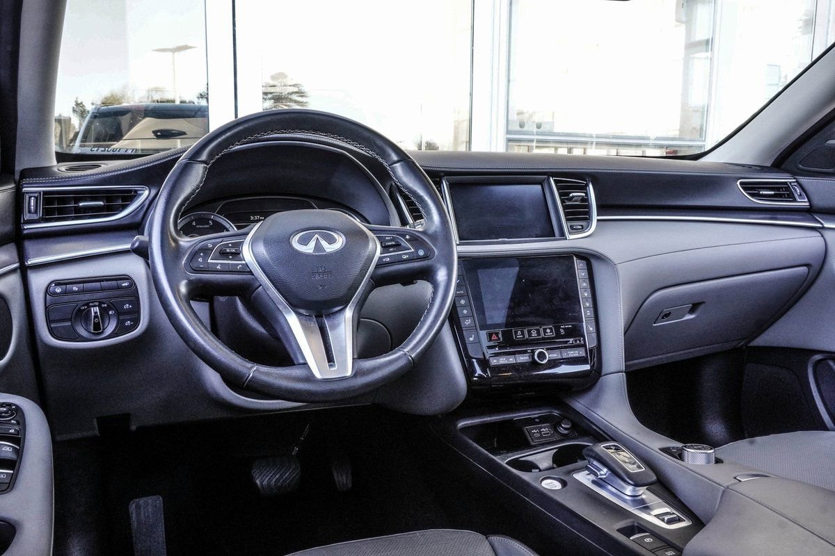Used 2023 INFINITI QX50 Luxe image 12