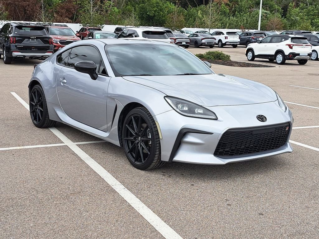 Certified 2024 Toyota GR86 Premium image 2