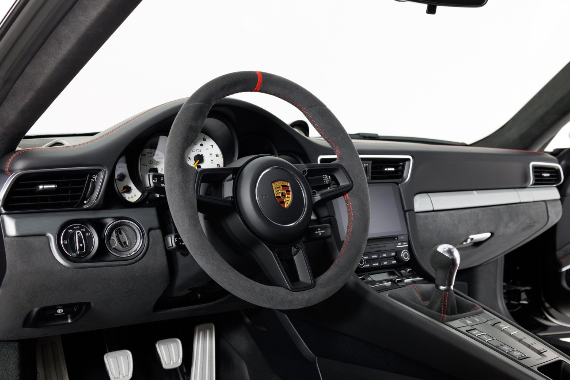 Used 2018 Porsche 911 GT3 RWD image 18