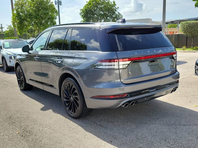 Certified 2025 Lincoln Aviator Reserve w/ Jet Appearance Package AWD/4WD image 4