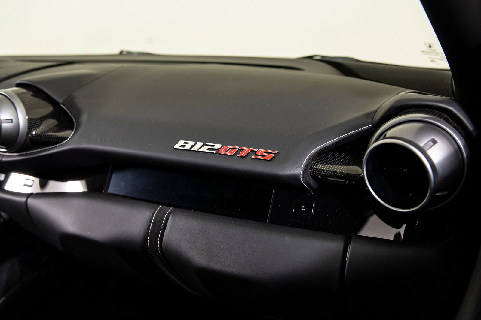 Certified 2022 Ferrari 812 GTS RWD image 15