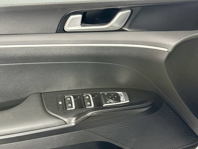 Used 2022 Kia K5 GT-Line AWD/4WD image 23