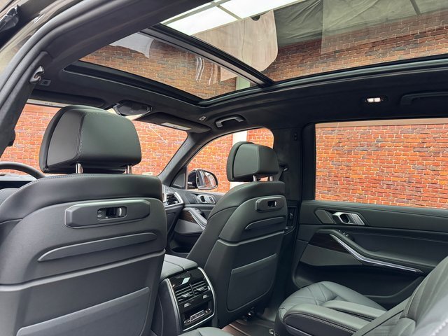 Used 2026 BMW X7 xDrive40i image 25
