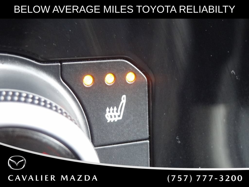 Used 2023 Toyota Highlander XLE AWD/4WD image 37