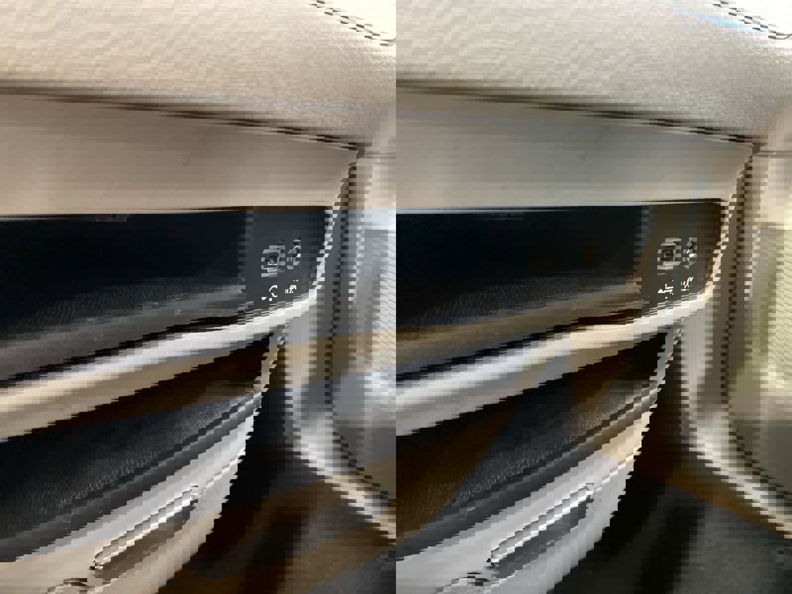 Used 2018 Chrysler Pacifica Touring Plus image 23