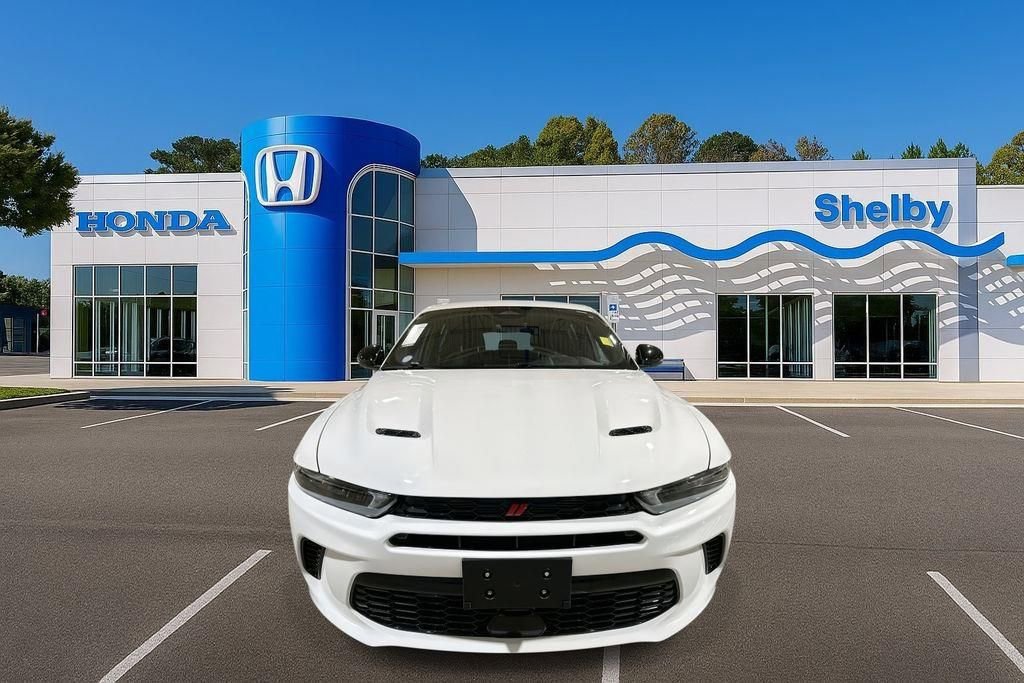 Used 2024 Dodge Hornet GT w/ GT Blacktop Package image 3