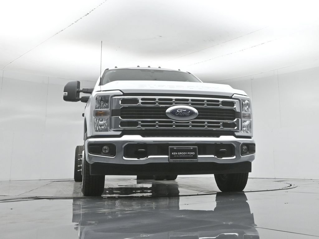 New 2026 Ford F350 XL w/ XL Chrome Package RWD image 39
