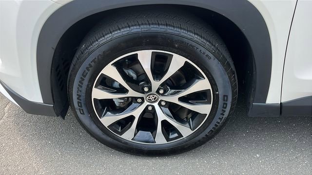 Used 2024 Toyota Grand Highlander AWD Hybrid image 8