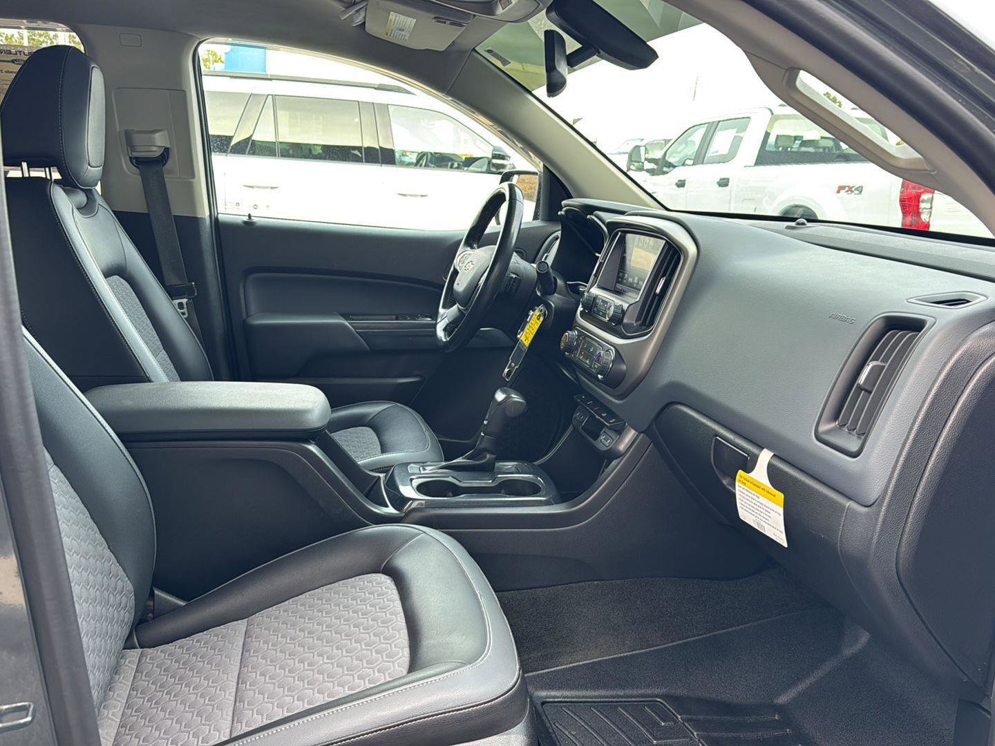 Used 2016 Chevrolet Colorado Z71 image 10