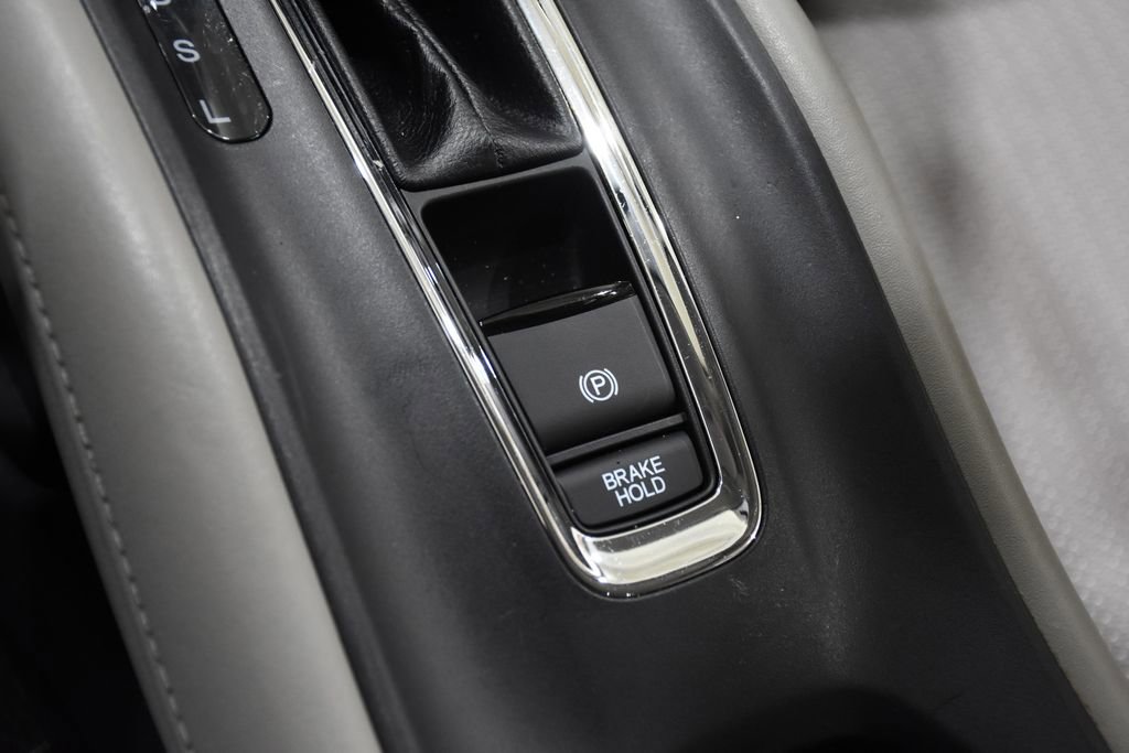 Used 2018 Honda HR-V LX image 23