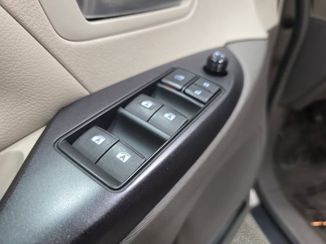 Used 2016 Toyota Sienna LE image 26