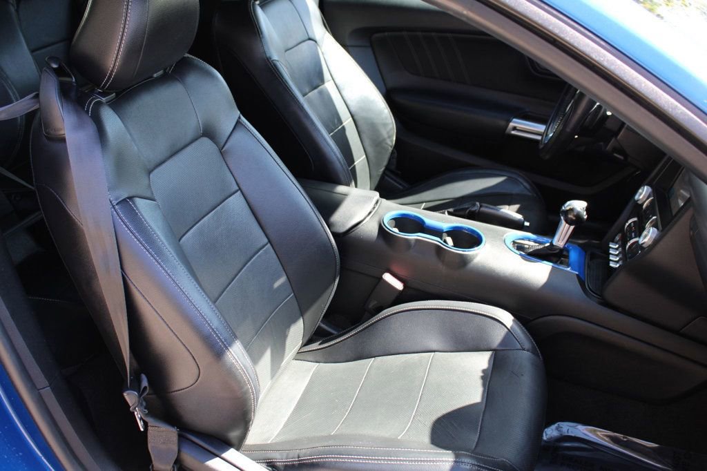Used 2018 Ford Mustang Premium image 21