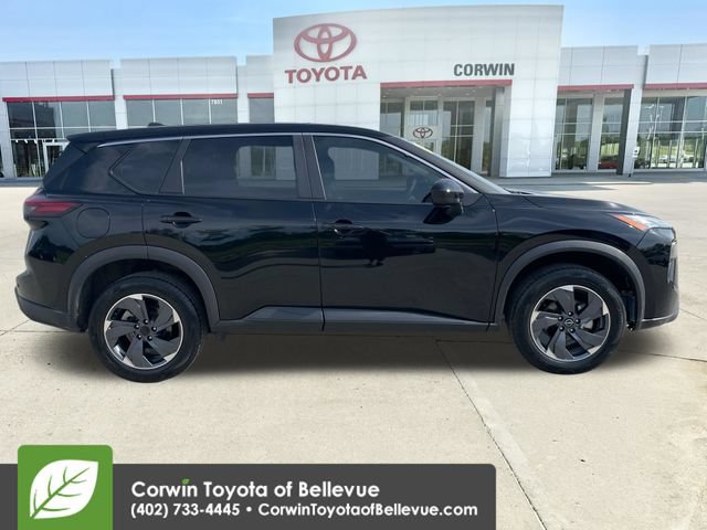 Used 2024 Nissan Rogue SV FWD image 6