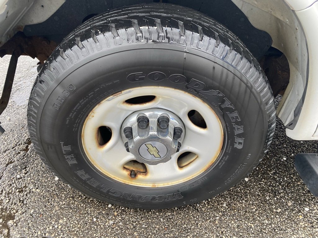 Used 2015 Chevrolet Express 2500 LT w/ LT Preferred Equipment Group image 25