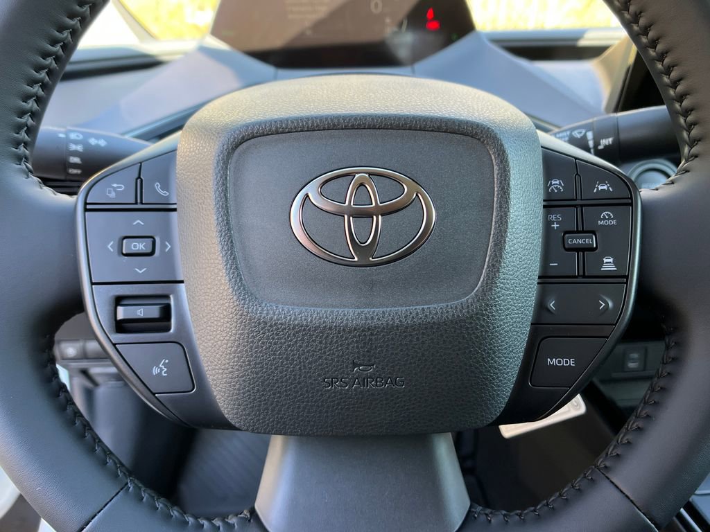 New 2026 Toyota Prius LE FWD image 15