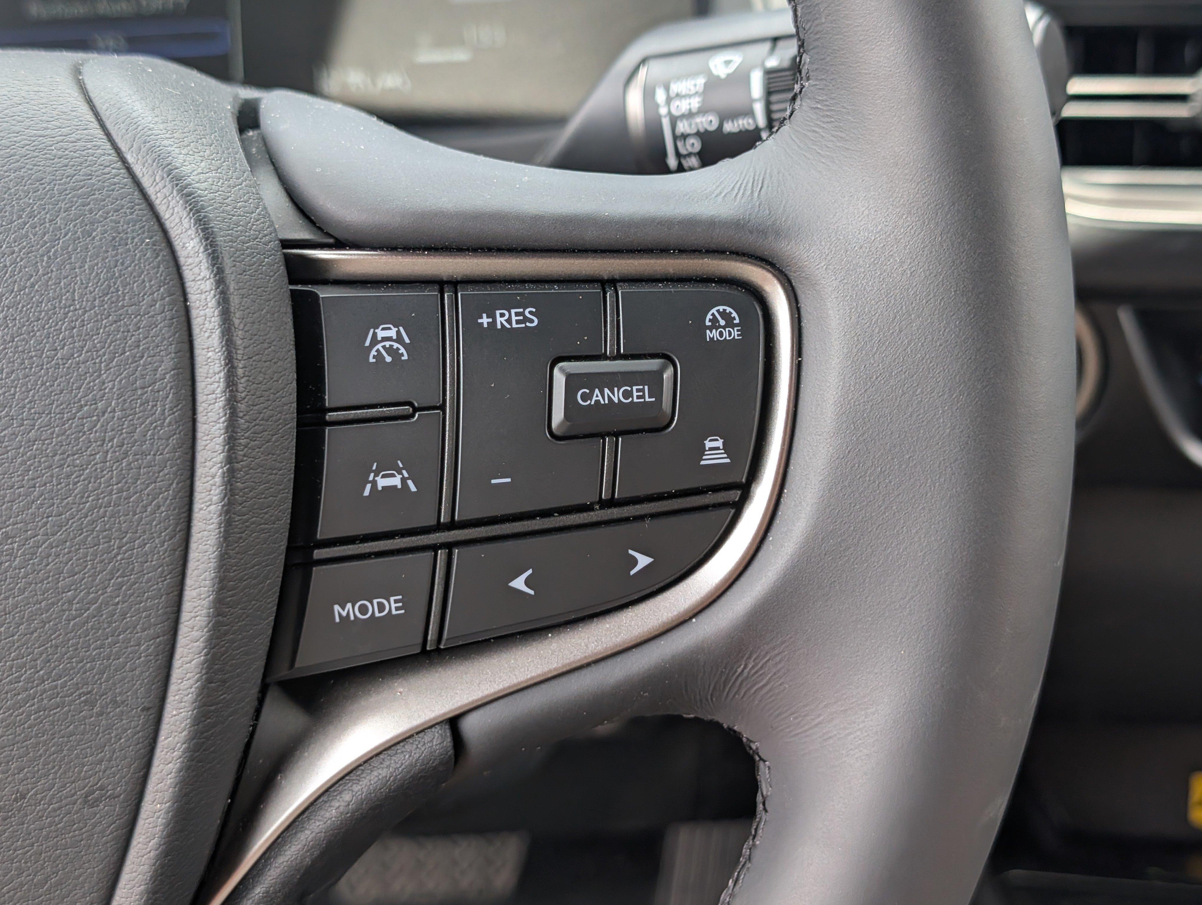 Certified 2025 Lexus UX 300h AWD w/ Accessory Package (Z1) image 23