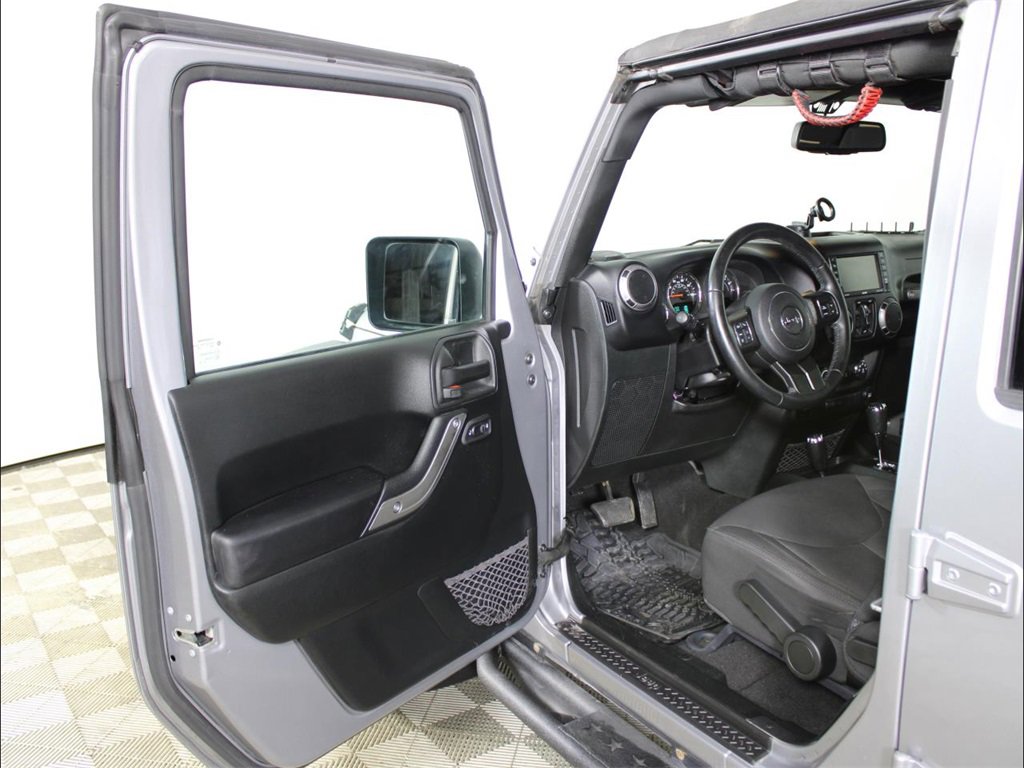 Used 2018 Jeep Wrangler Unlimited Sport S image 9