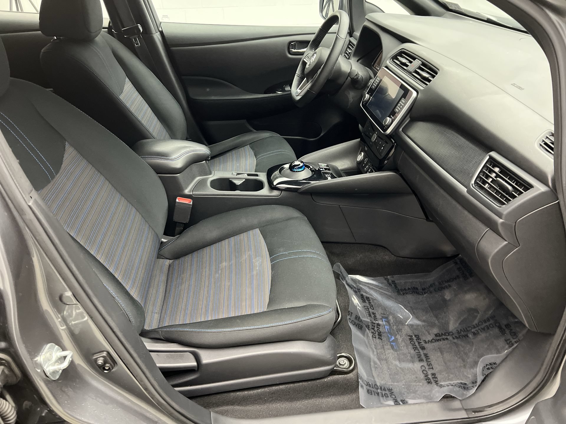 Used 2019 Nissan Leaf SV Plus w/ SV Plus Technology Package FWD image 17