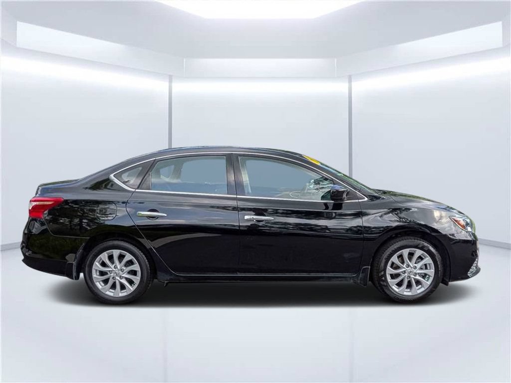 Used 2019 Nissan Sentra SV FWD image 2