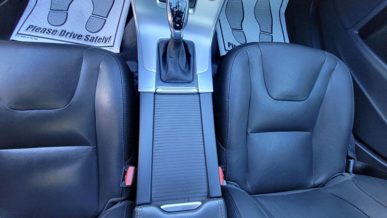 Used 2017 Volvo S60 T5 Dynamic image 18