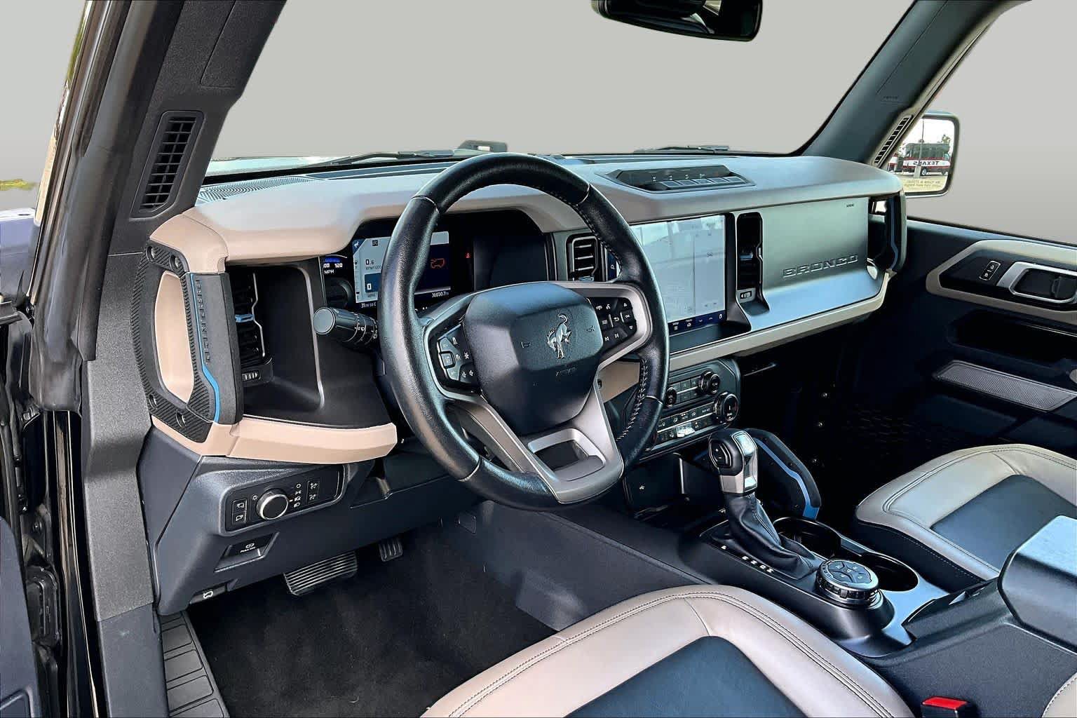 Used 2022 Ford Bronco Wildtrak AWD/4WD image 18