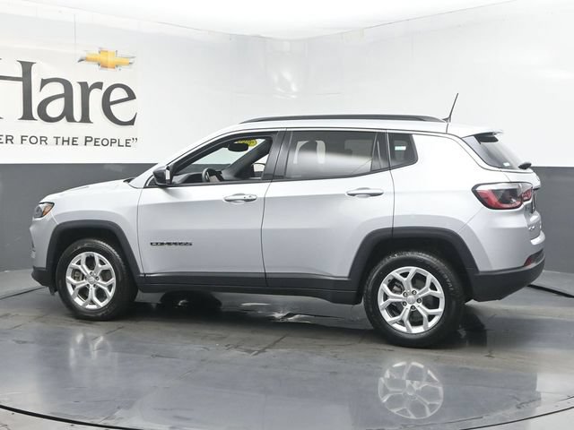 Used 2024 Jeep Compass Latitude AWD/4WD image 56