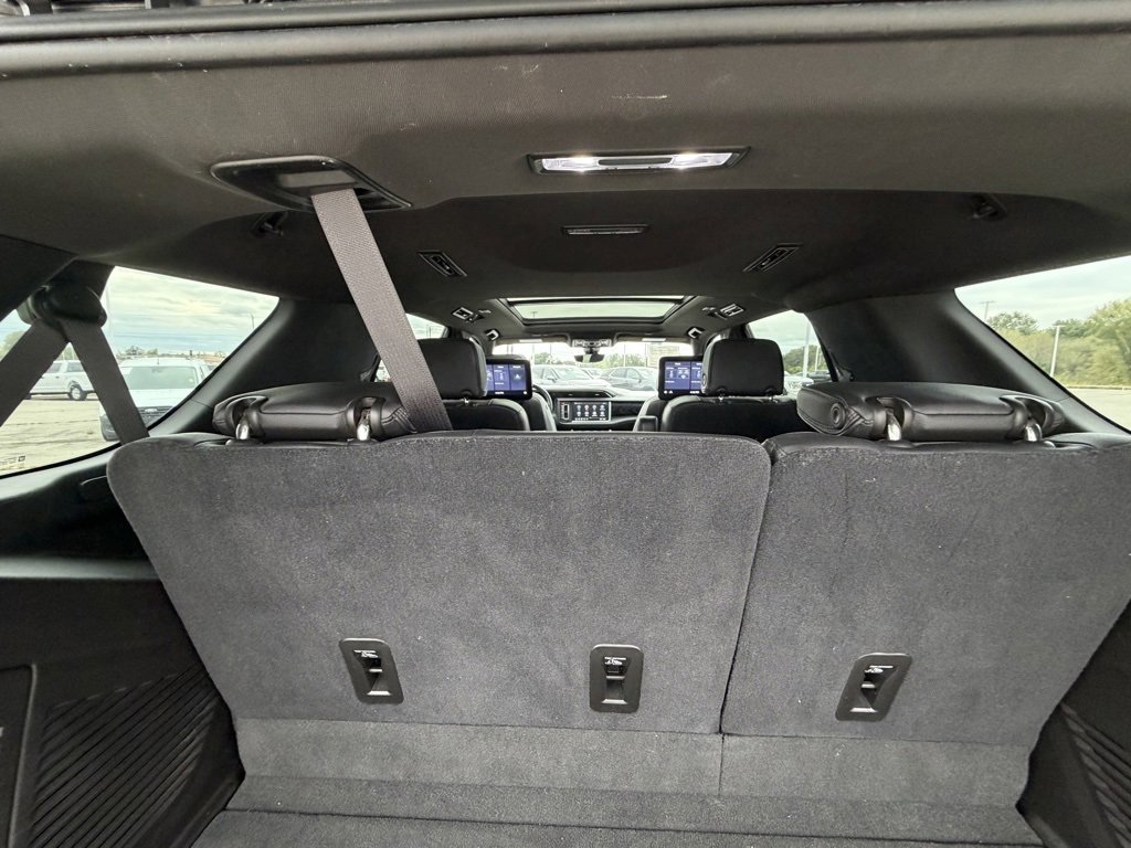 Used 2021 GMC Yukon Denali w/ Denali Ultimate Package image 37