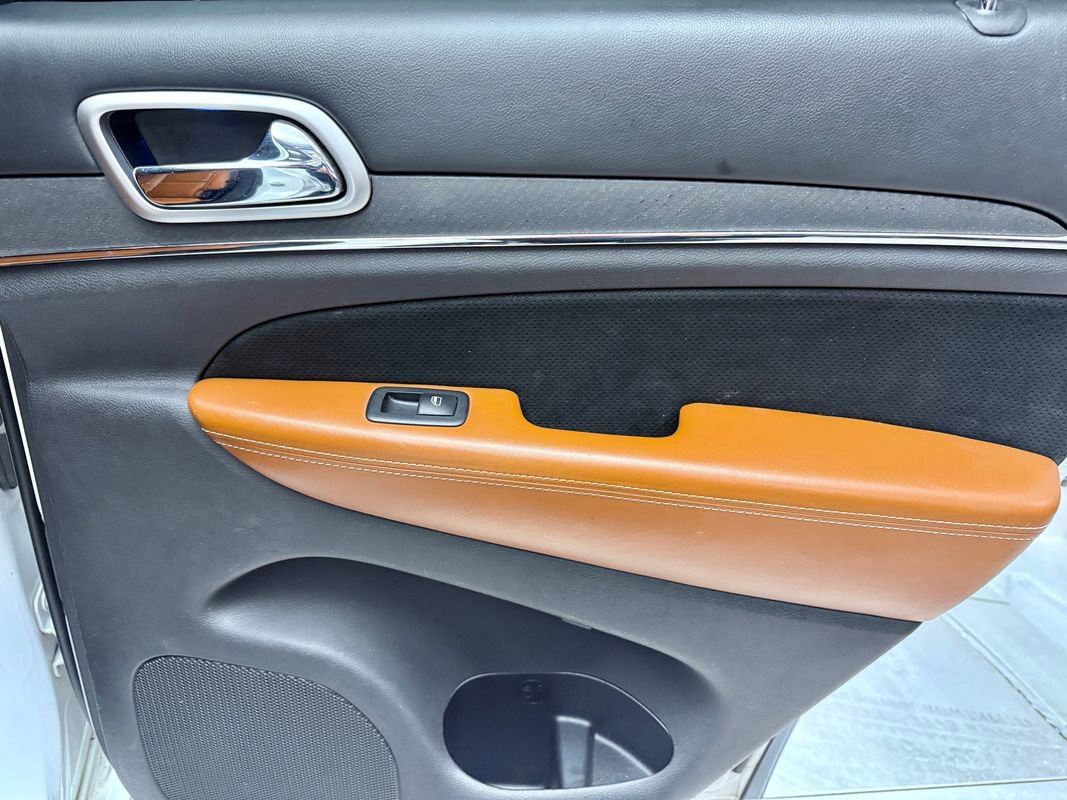 Used 2015 Jeep Grand Cherokee SRT w/ Trailer Tow Group IV image 16