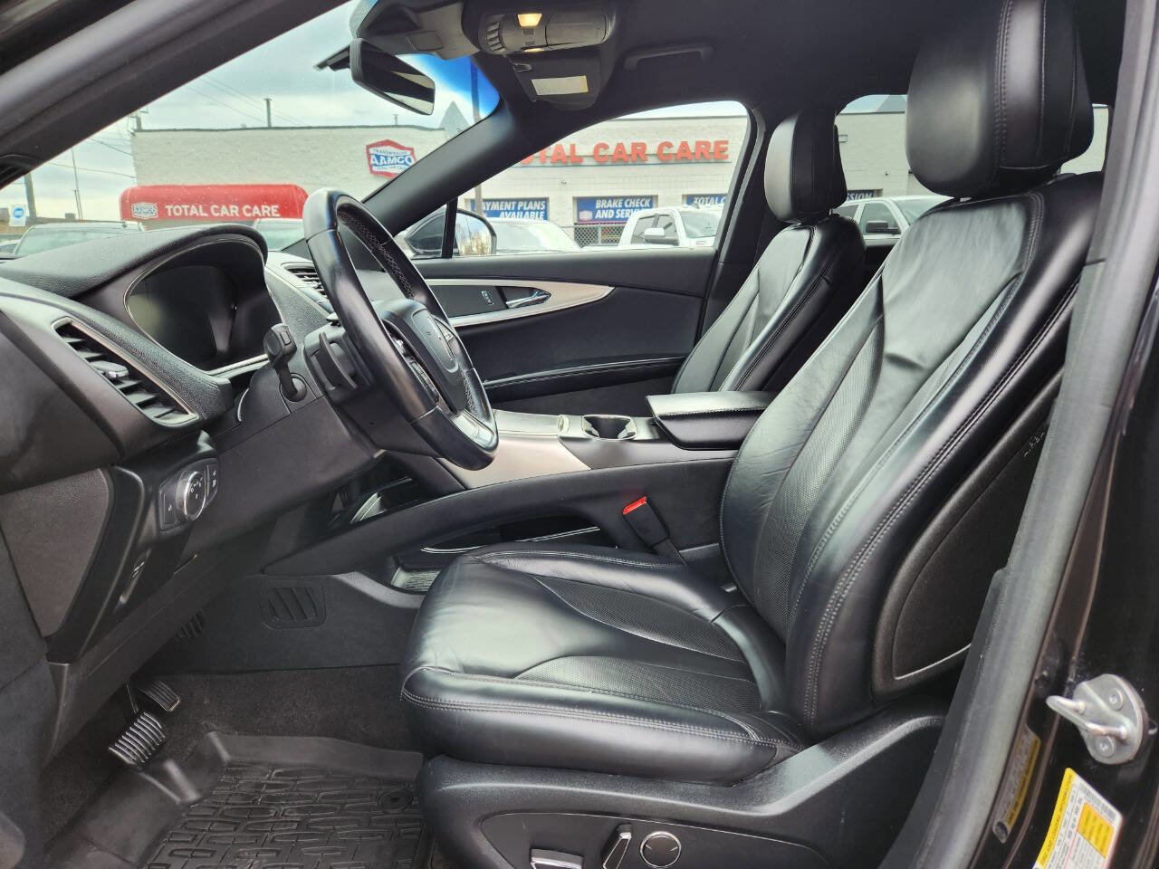 Used 2020 Lincoln Nautilus Premier w/ Equipment Group 101A AWD/4WD image 13