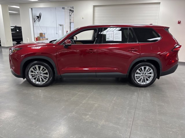 Used 2024 Toyota Grand Highlander Platinum image 4