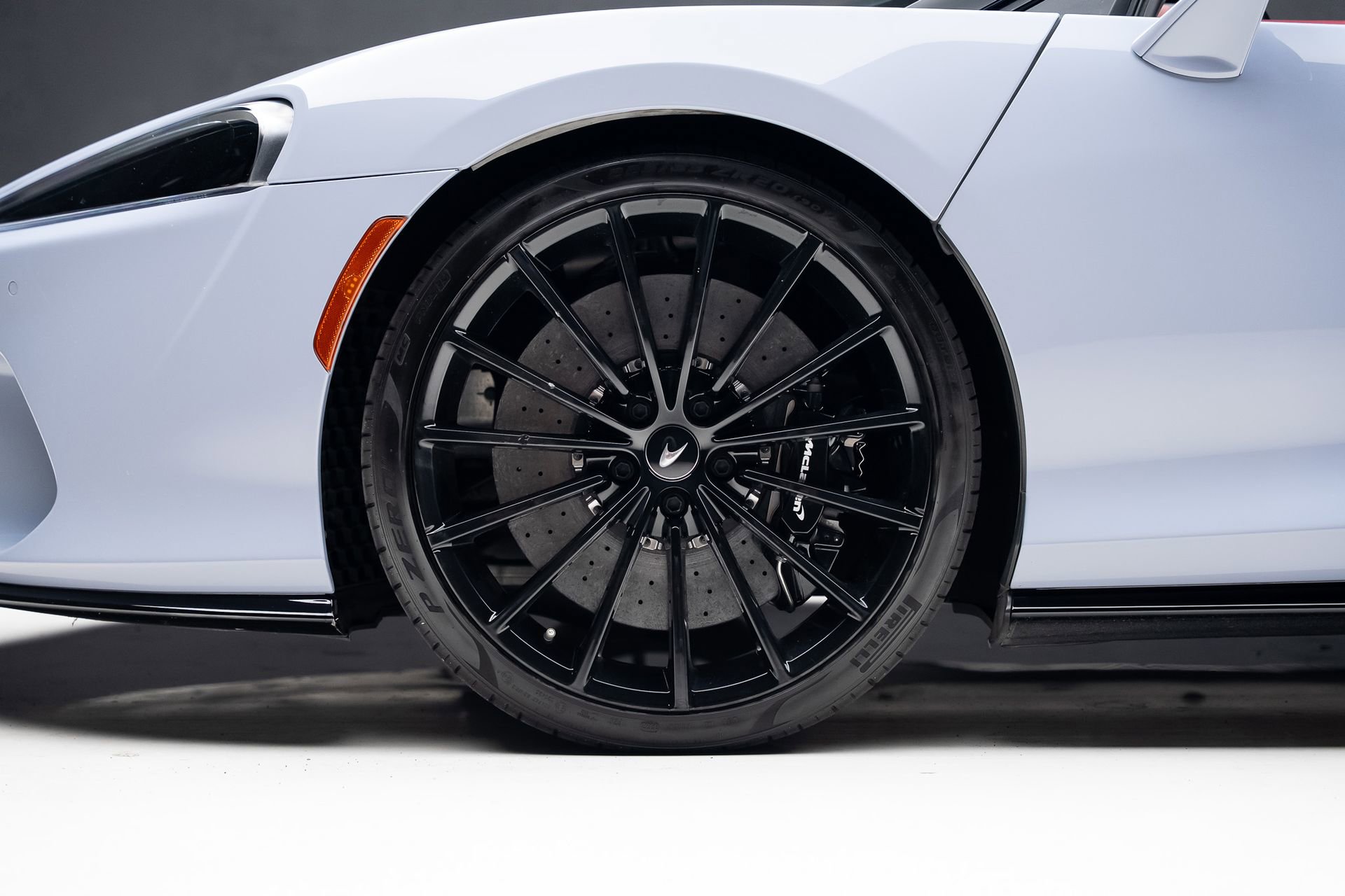 Used 2023 McLaren GT RWD image 19