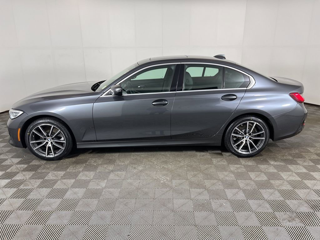 Used 2021 BMW 330i xDrive Sedan w/ Premium Package image 12