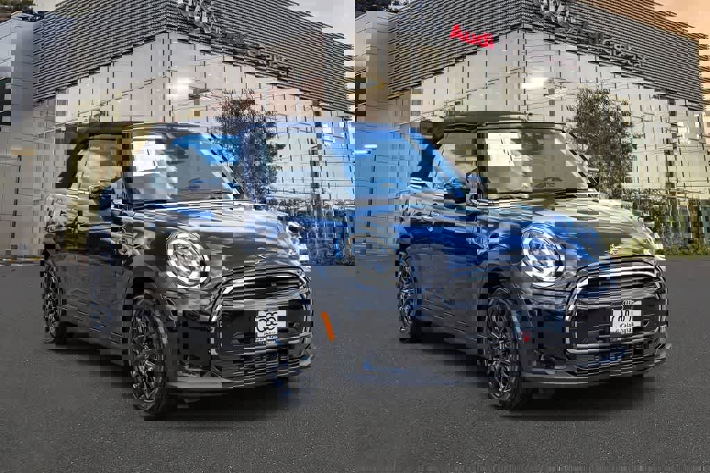 Used 2023 MINI Cooper Convertible image 5