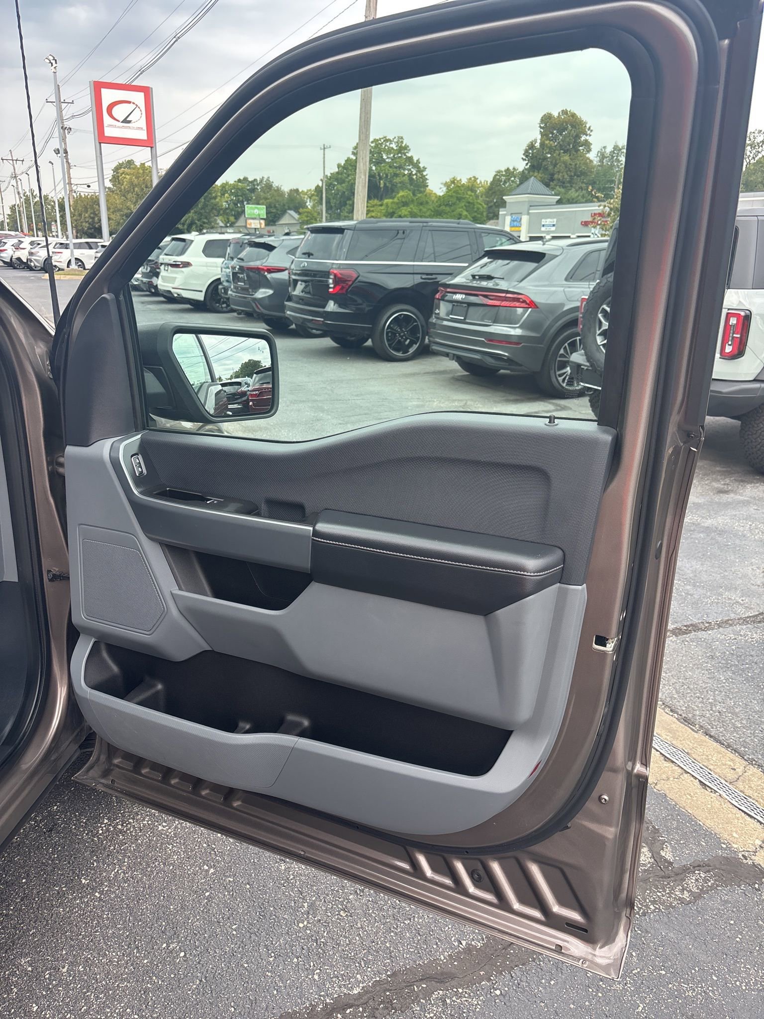 Used 2022 Ford F150 XLT image 19