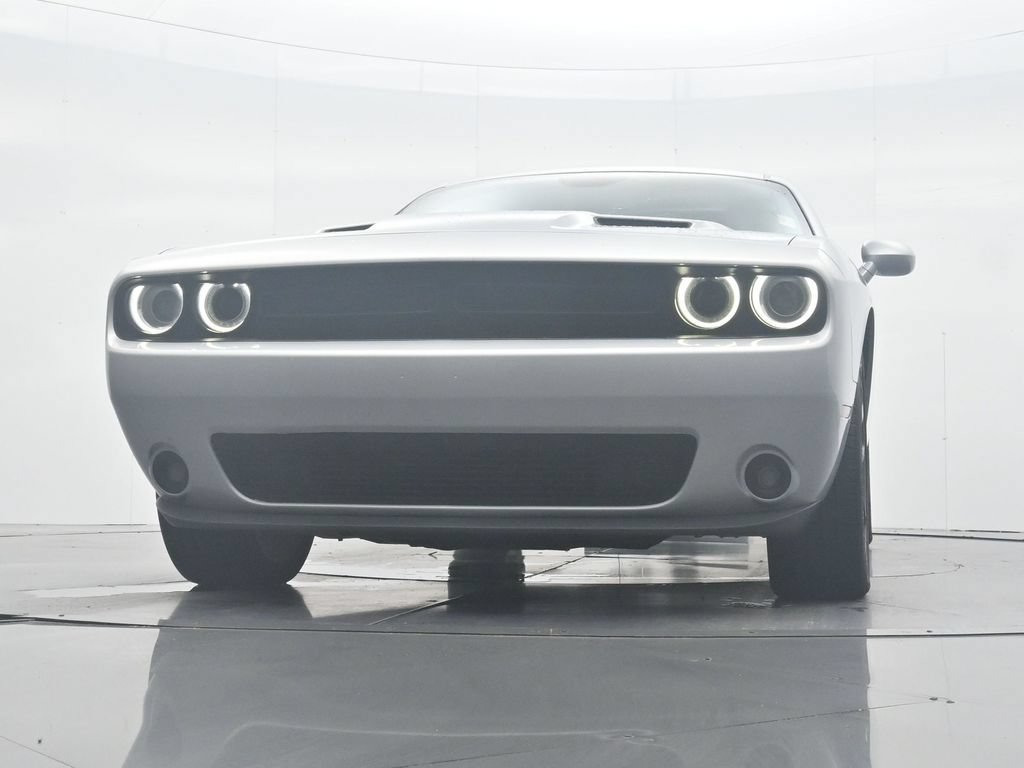 Used 2020 Dodge Challenger SXT w/ Blacktop Package RWD image 29