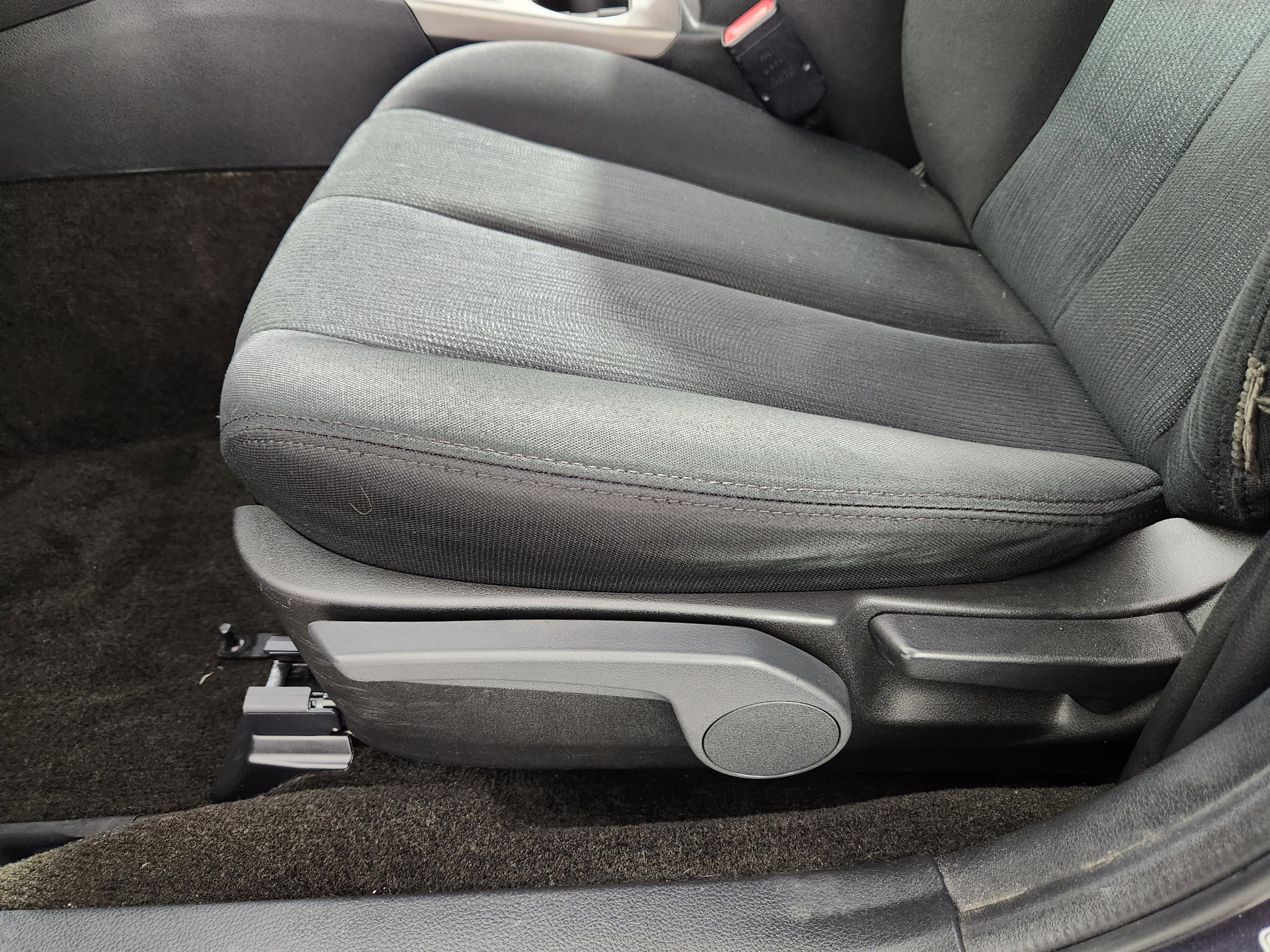 Used 2014 Subaru Outback 2.5i AWD/4WD image 13
