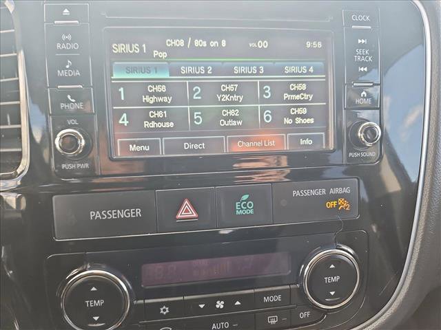 Used 2016 Mitsubishi Outlander GT image 14