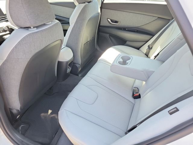 New 2026 Hyundai Elantra Limited image 21