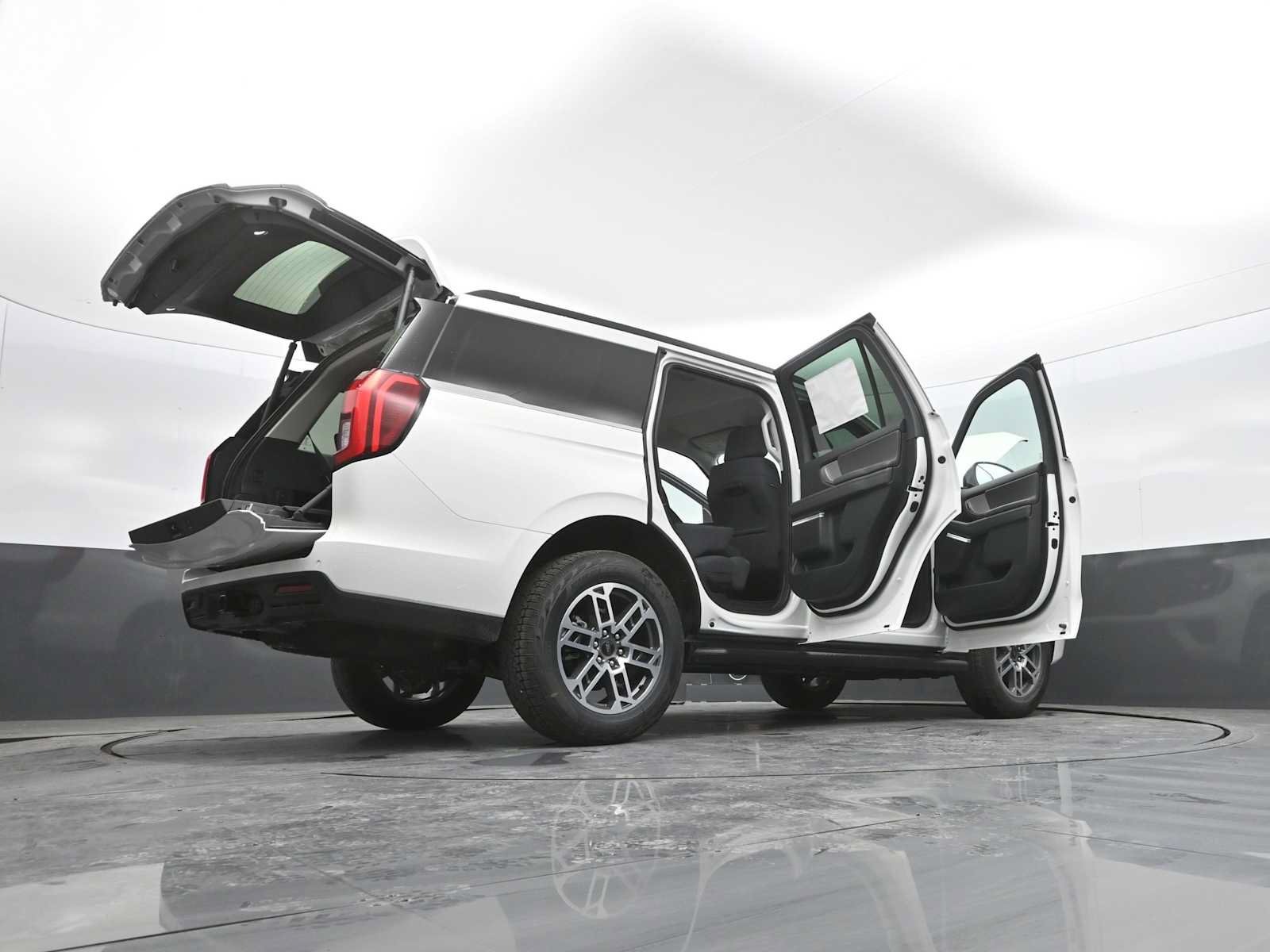 New 2026 Ford Expedition Active AWD/4WD image 69