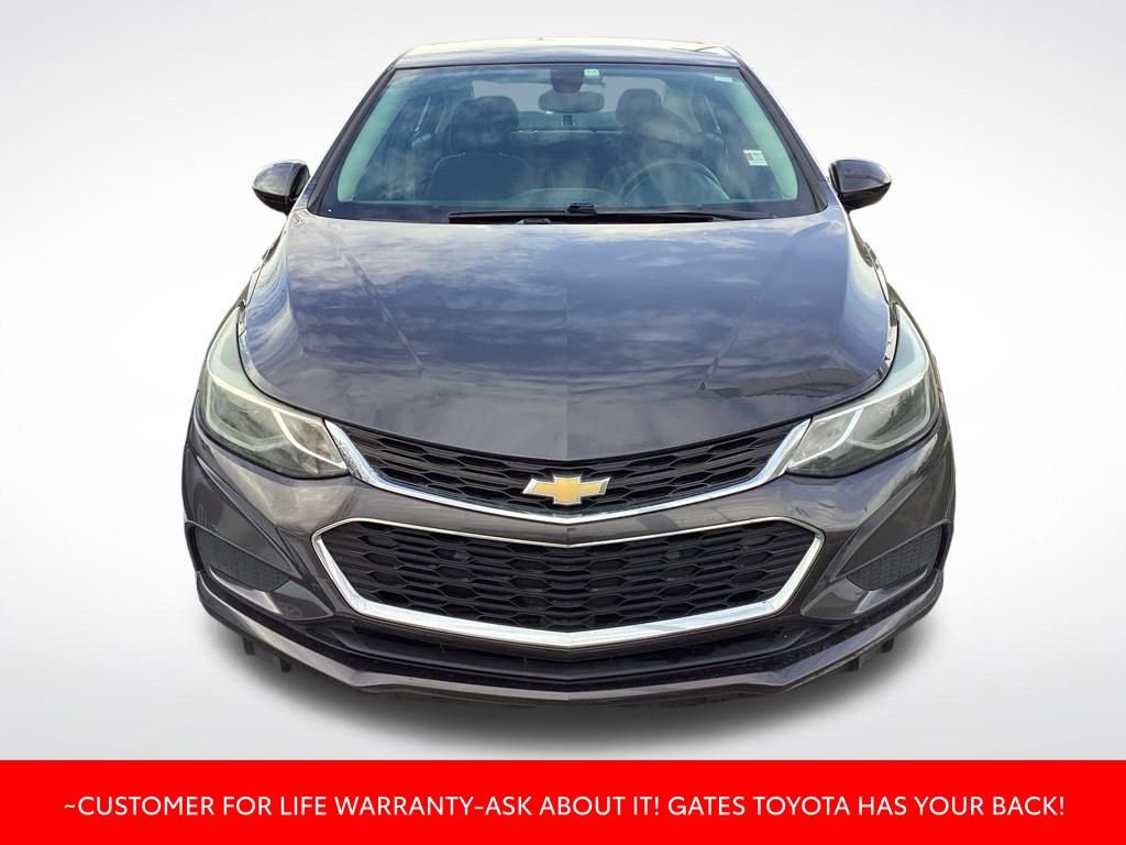 Used 2017 Chevrolet Cruze LT w/ Convenience Package image 2